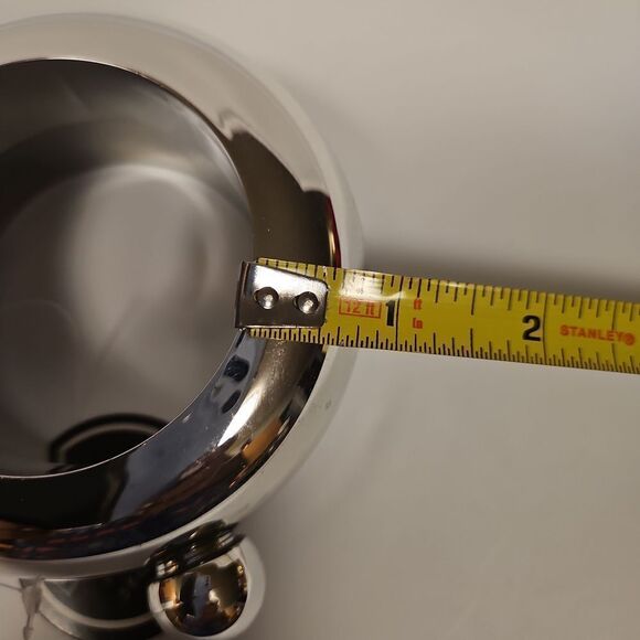 Silver Color Braclet Flask with screw off closure - Picture 8 of 8